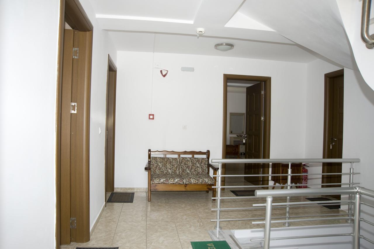 Отель Pyrgos Sofokleous Митилини Экстерьер фото